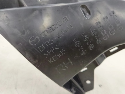 Kanał powietrza Mazda CX-30 19r.- prawa przednia kierownica zderzaka wspornik dfr5-50a41