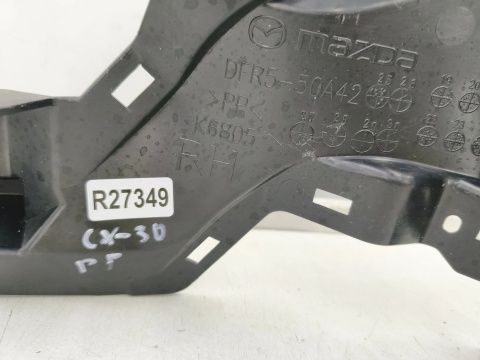 Kanał powietrza Mazda CX-30 19r.- prawa przednia kierownica zderzaka wspornik dfr5-50a42