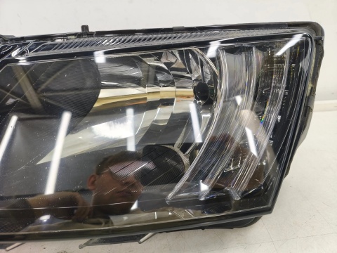Lampa reflektor Skoda Octavia 3 III LIFT 16-20r. lewa przednia na żarówkę H7 DRL LED lewy przód 5e1941015c