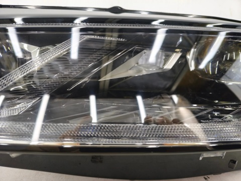 Lampa reflektor Skoda Octavia 4 IV 19-24r. LEWA przednia Full LED EU Crystal Lighting oryginalna lewy przód EU 5e4941015b