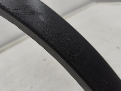Listwa Volvo XC40 17r.- prawa przednia nakładka rant błotnika prawy przód 31448345