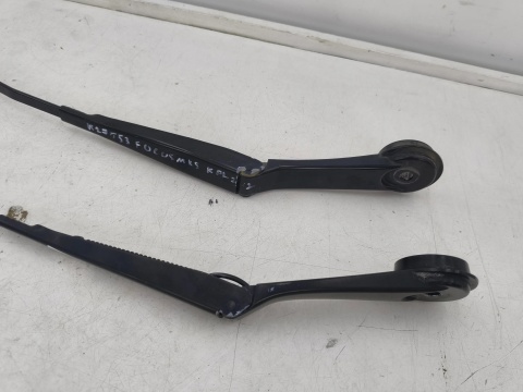 Ramię wycieraczki Ford Focus Mk3 10-19r. komplet prawa lewa strona pasażera prawy lewy przód bm51-17526bc