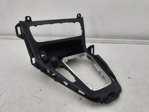 Ramka radia Ford Focus Mk3 10-19r. ramka lewarka zapalniczka dekor f1eb-a044c82-agw