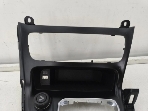Ramka radia Ford Focus Mk3 10-19r. ramka lewarka zapalniczka dekor f1eb-a044c82-agw