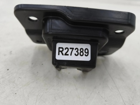 Ślizg Mazda CX-5 II 17-21r. LEWY wspornik mocowanie atrapy grilla zderzaka ORYGINALNY kb8a-50161