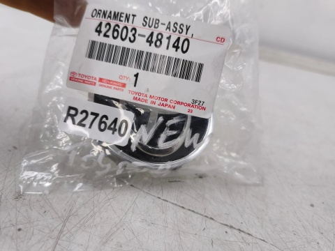 Kołpak Toyota NOWY dekielek 62mm. zaślepka felgi aluminiowej oryginalny 42603-48140