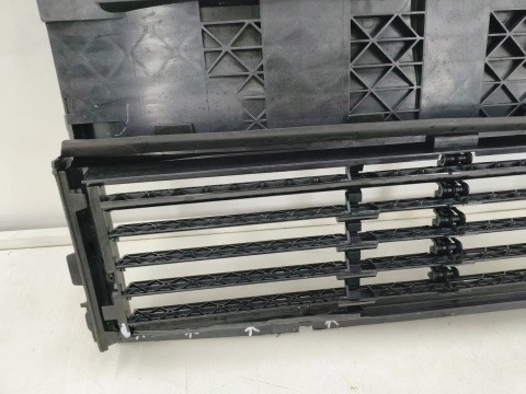 Osłona chłodnicy Peugeot 5008 II 3008 II Lift 20-24r. żaluzja roleta kierownica wlot powietrza pasa przedniego 9855653580