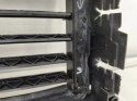 Osłona chłodnicy Peugeot 5008 II 3008 II Lift 20-24r. żaluzja roleta kierownica wlot powietrza pasa przedniego 9855653580