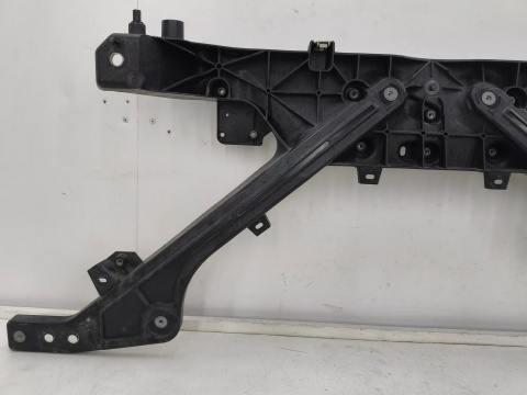 Pas przedni Tesla Model Y 20r.- wzmocnienie czołowe ramka chłodnic oryginalne 1495139-00-b
