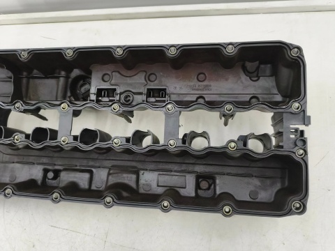 Pokrywa zaworów BMW E60 E61 E90 E91 F10 F11 03-17r. N53 benzyna pokrywa głowicy oryginalna 1112-7548196