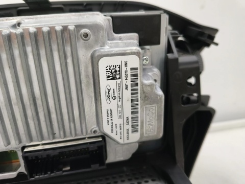 Radio Ford Focus Mk3 14-19r. lift wyświetlacz nawigacja tuner oryginalny fabryczny panel jm5t-14g370-hnc