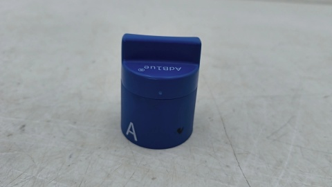 Korek zbiornika adblue Toyota Hilux 8 VIII 16-26r. diesel 77830-0k010