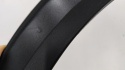 Listwa Peugeot 2008 II 19r.- LEWY przedni rant nadkola błotnika nakładka struktura lewy przód 9825736480