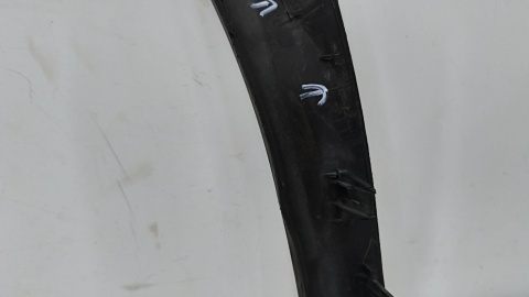 Listwa Peugeot 2008 II 19r.- LEWY przedni rant nadkola błotnika nakładka struktura lewy przód 9825736480