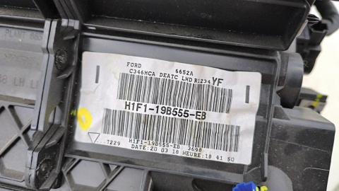 Nagrzewnica Ford Focus Mk3 10-19r. KLIMATYZACJA obudowa chłodnicy wody parownik automatyczna kompletna EUROPA h1f1-19b555-eb