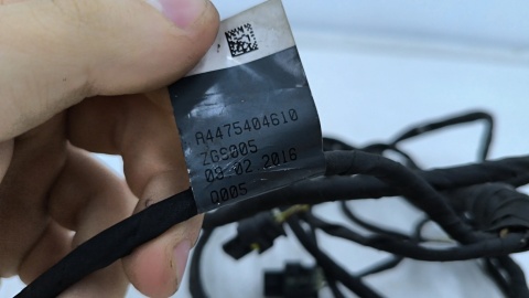 Wiązka zderzaka Mercedes W447 Vito 14r.- przednia instalacja zderzaka kable czujników PDC x6 przód a4475404610