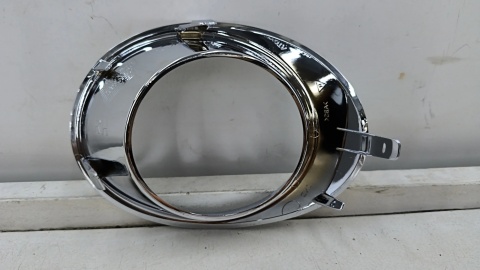 Atrapa Toyota Avensis T27 11-15r. Lift przednia prawa atrapa halogenu nowa oryginalna 81483-05010
