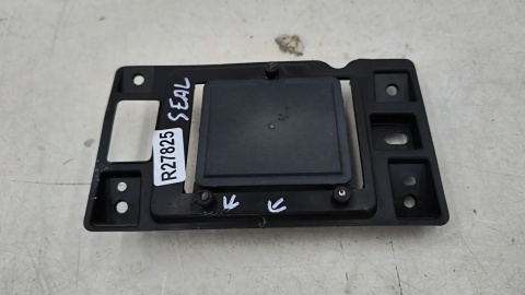 Radar bagażnika BYD Seal 22r.- przedni sensor aktywnego tempomatu czujnik distronic mocowanie kosz ekes-3602600b ekeb-2803231a