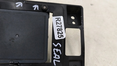 Radar bagażnika BYD Seal 22r.- przedni sensor aktywnego tempomatu czujnik distronic mocowanie kosz ekes-3602600b ekeb-2803231a
