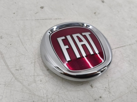 Znaczek Fiat 500 Fiat 500x Croma Bravo 15r.- NOWY przedni znaczek atrapy 100mm. zderzaka maski emblemat przód ORYGNALNY 51944206