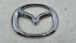 Znaczek Mazda MX-5 IV 15r.- przedni znaczek atrapy noska zderzaka emblemat przód ORYGNALNY n243-51741