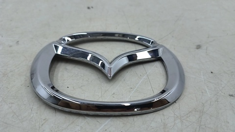 Znaczek Mazda MX-5 IV 15r.- przedni znaczek atrapy noska zderzaka emblemat przód ORYGNALNY n243-51741