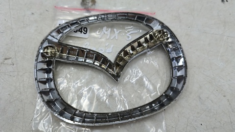 Znaczek Mazda MX-5 IV 15r.- przedni znaczek atrapy noska zderzaka emblemat przód ORYGNALNY n243-51741