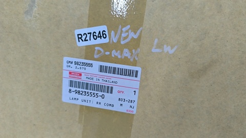 Lampa Isuzu D-Max 2 II 11-19r. NOWA lewa tylna EU Oryginalna LED w błotnik lewy tył 98235555 8-98235555-0