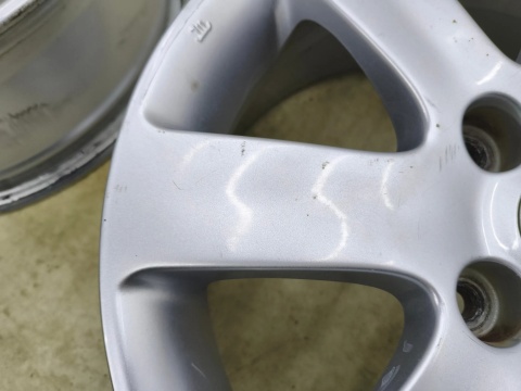 Felgi aluminiowe Mitsubishi Colt VI 6 Z30 04-12r. r16 cali 6,5jx16 ET48 4x114,3 CH67 felgi oryginalne KOMPLET mr594967