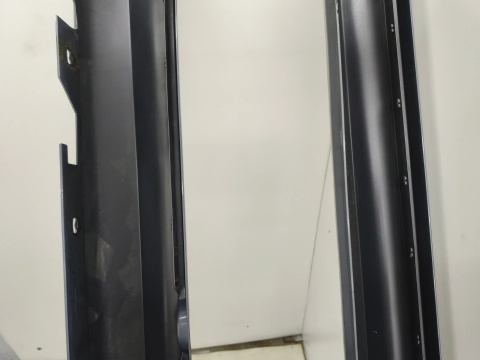 Nakładka progu BMW 5 G30 G31 M-Pakiet M5 F90 17-24r. lewa prawa listwy progowe zewnętrzne KOMPLET próg 8064744 8064743