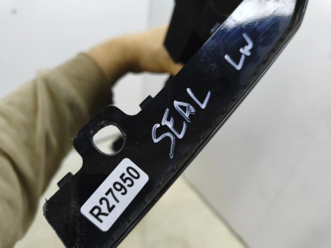 Nakładka progu BYD Seal 22r.- lewa listwa progowa zewnętrzna próg ekea-5402811