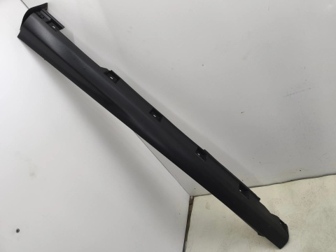 Nakładka progu Ford Focus Mk3 10-19r. lewa listwa progowa zewnętrzna bm51-a10155-a