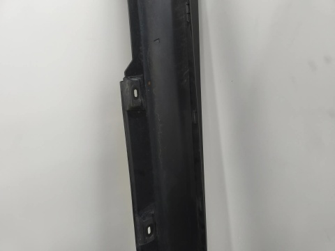 Nakładka progu Ford Focus Mk3 10-19r. lewa listwa progowa zewnętrzna bm51-a10155-a