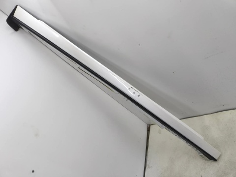 Nakładka progu Mazda 3 IV BP 19r.- prawa listwa progowa zewnętrzna prawy próg bcjh-51p41