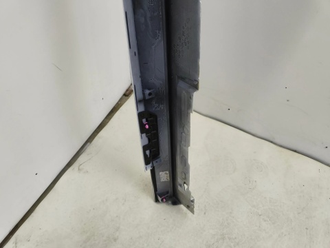 Nakładka progu Mazda 3 IV BP 19r.- prawa listwa progowa zewnętrzna prawy próg bcjh-51p41