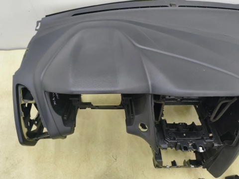 Deska rozdzielcza Ford Focus Mk3 14-19r. lift konsola poduszki powietrzne pasy