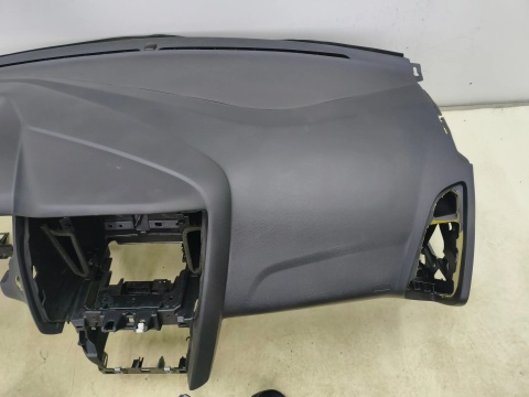 Deska rozdzielcza Ford Focus Mk3 14-19r. lift konsola poduszki powietrzne pasy