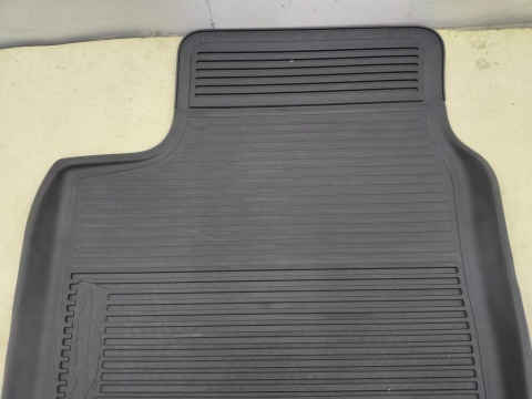 Dywaniki gumowe Jeep Avenger BEV 23r.- komplet NOWYCH Oryginalnych dywaników gumowych wycieraczki 502910004