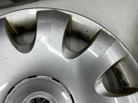 Kołpak Skoda Octavia 2 II 04-13r. 15 cali r15 kołpaki komplet oryginalne 1Z0601147a