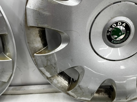 Kołpak Skoda Octavia 2 II 04-13r. 15 cali r15 kołpaki komplet oryginalne 1Z0601147a
