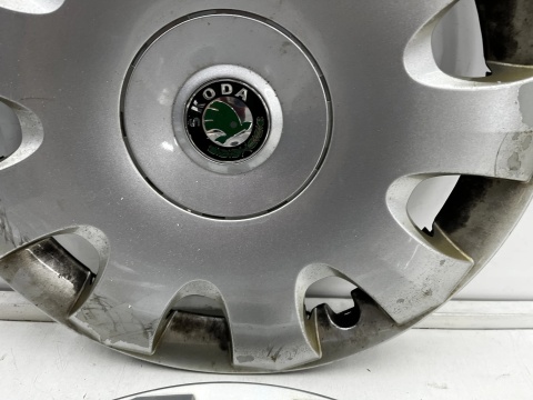 Kołpak Skoda Octavia 2 II 04-13r. 15 cali r15 kołpaki komplet oryginalne 1Z0601147a