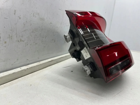 Lampa BMW X5 G05 przedlift 18-23r. prawa tylna LED w błotnik EUROPA