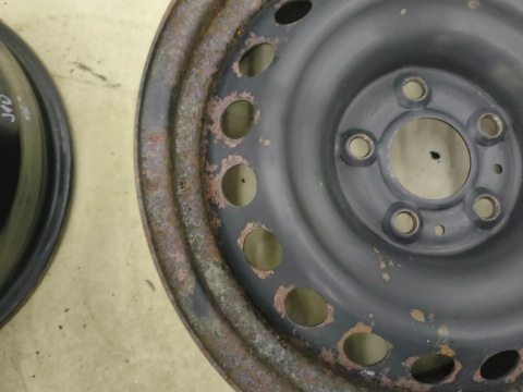 Felgi stalowe Nissan Qashqai I J10 06-13r. 16 cali 6,5jx16 5x114,3 ET40 CH66 r16 z czujnikami ciśnienia KOMPLET 40300-4ea0b