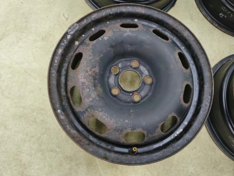 Felgi stalowe VW Golf IV Audi A3 8L Octavia I Leon I 97-06r. 15 cali 6jx15 ET38 5x100 CH57,1 KOMPLET 1j0601027q