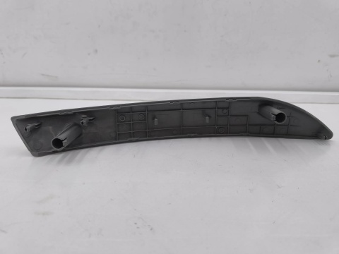 Tapicerka Chevrolet Aveo T250 06-17r. 5Drzwi nakładka rączki boczka drzwi prawych przednich listwa 96862596