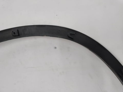 Listwa BMW X1 F48 15-22r. Prawy przedni rant nadkola błotnika nakładka prawy przód 51777332338
