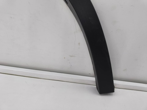 Listwa BMW X1 F48 15-22r. Prawy tylny rant nadkola błotnika nakładka prawy tył 51777332340