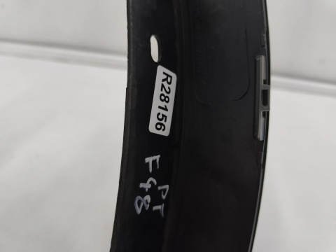 Listwa BMW X1 F48 15-22r. Prawy tylny rant nadkola błotnika nakładka prawy tył 51777332340