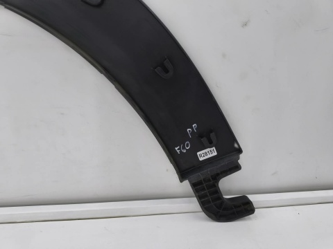 Listwa Mini Countryman II F60 17-23r. prawy przedni rant nadkola błotnika zderzaka nakładka prawy przód 51777389366