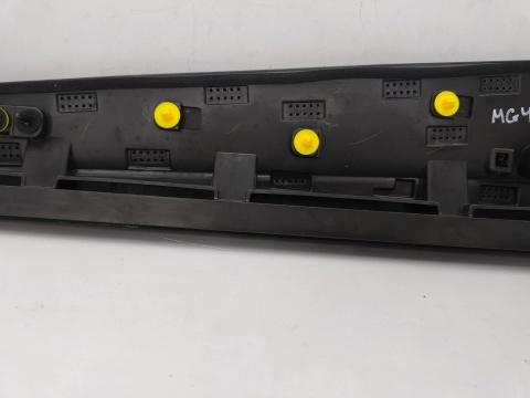 Listwa drzwi MG 4 MG4 22r.- prawa przednia dolna nakładka drzwi nakładka prawy przód 11197523-2 11101665
